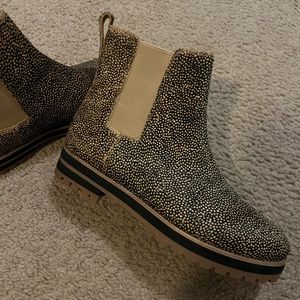 Madewell Cheetah Print Chelsea Boots, 9